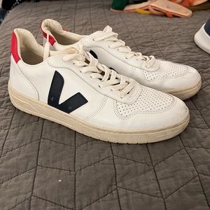 Veja V-10 Sneakers Size 9